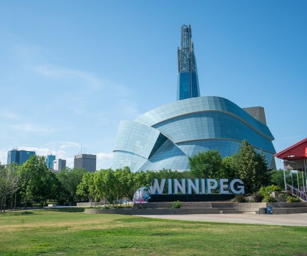 ywg